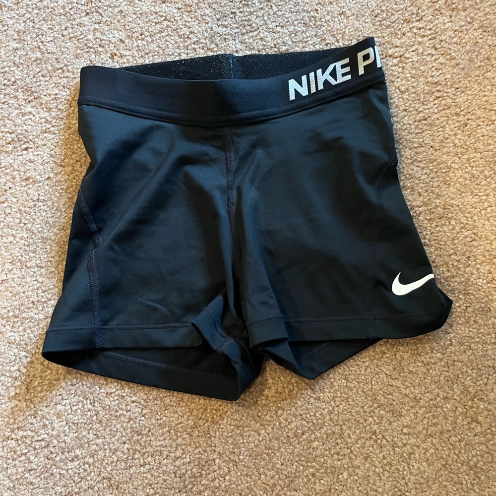 Black Nike pros